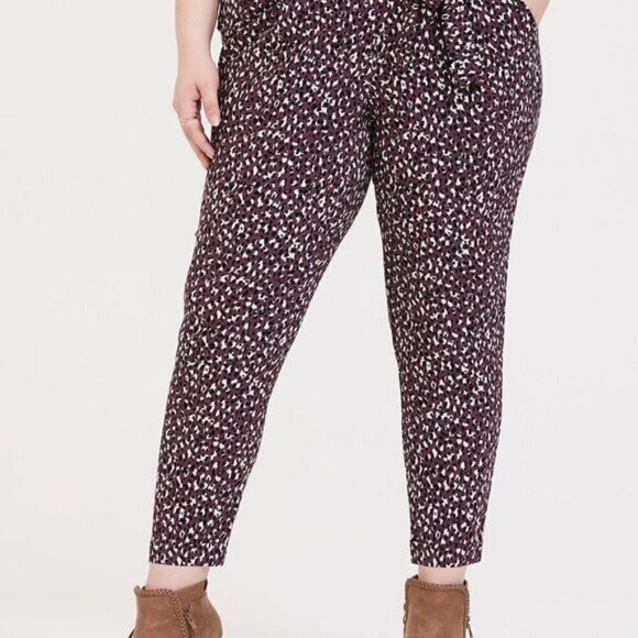 Torrid Women's Plus Size Pull On Taper Stretch Crepe High Rise Pants - 1XL - Picture 14 of 16